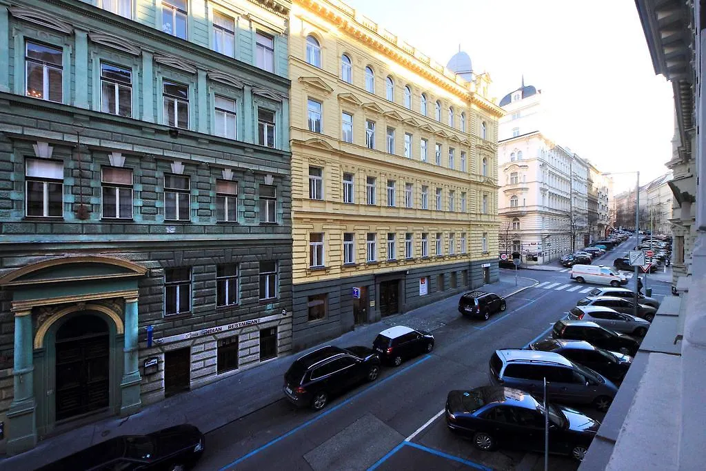 Manesova Apartment Prague